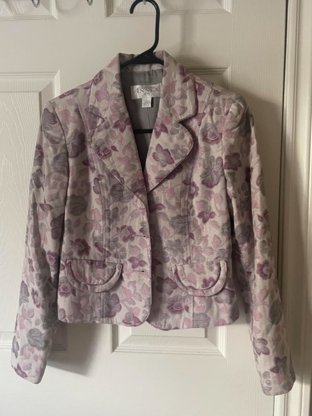 Casual Corners Annex Petite Pink and Gray Floral Blazer Size 0